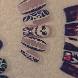 Spooky Nails
