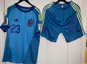 Spain 2026 FIFA  World Cup Unai Simon Blue Goalie Soccer  Kit Jersey and Shorts with World Cup Patches  Adult men’s size Small new with tags