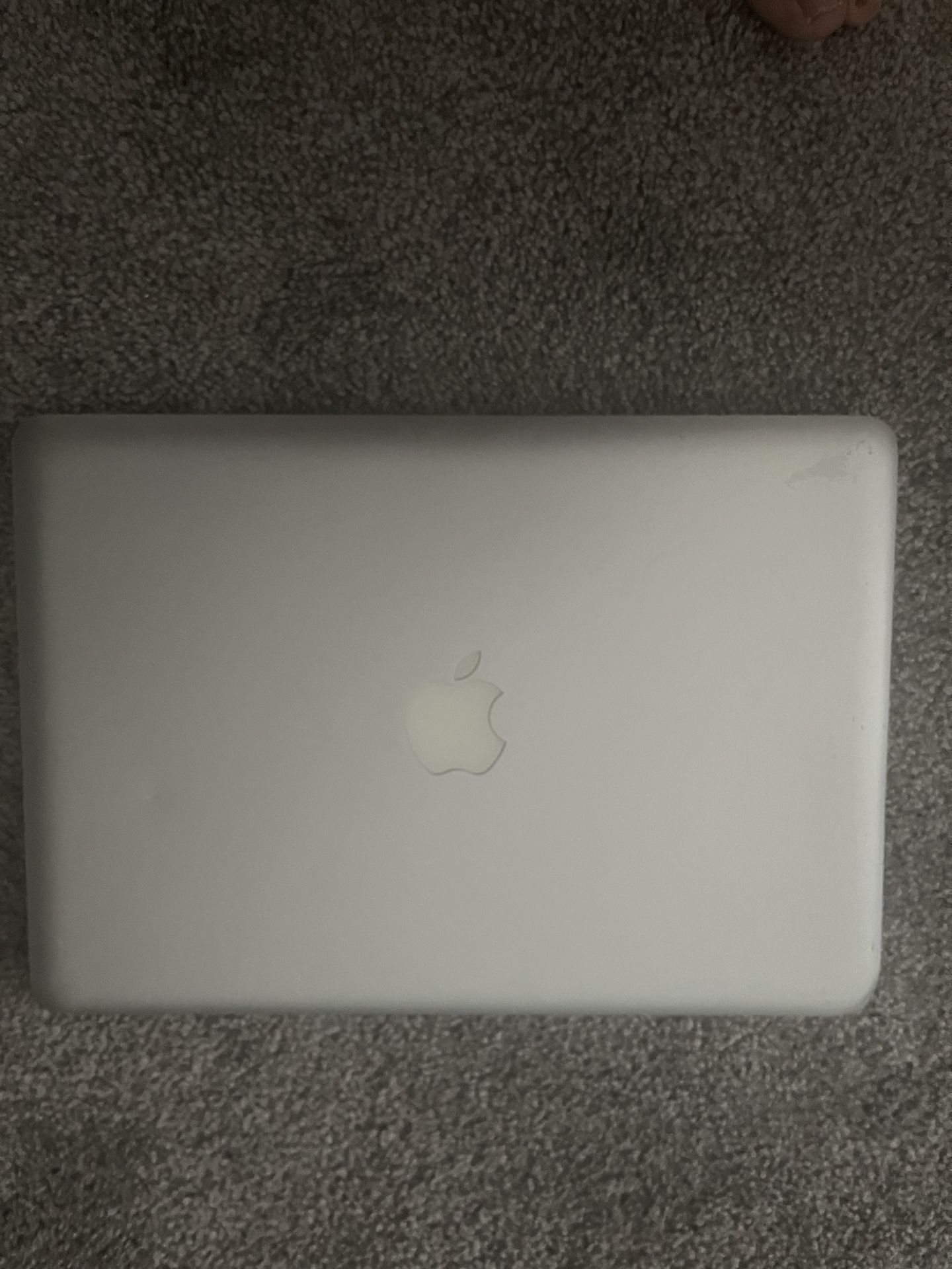 Mac Book