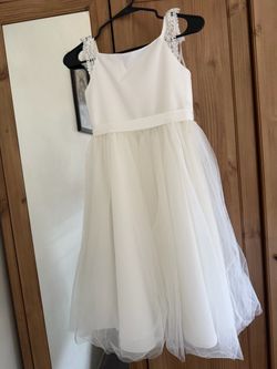 David’s Bridal Beautiful Formal Dress for girls. Size 8(kids)