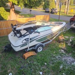 1997 Celebrity Boat 17ft