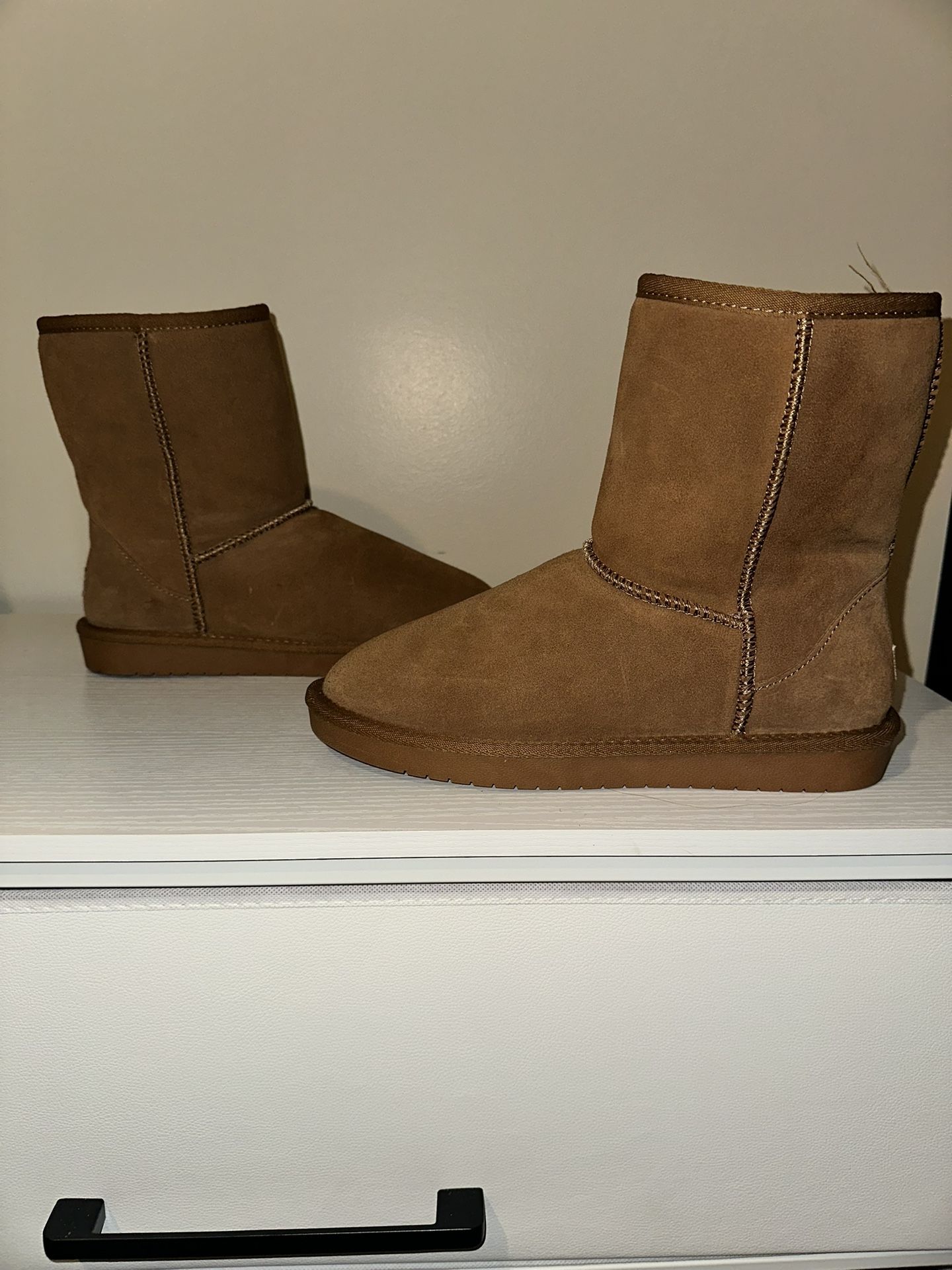 Women’s Size 9 Tan Suede Faux Fur Lined Weestep Boots