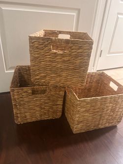 Storage basket
