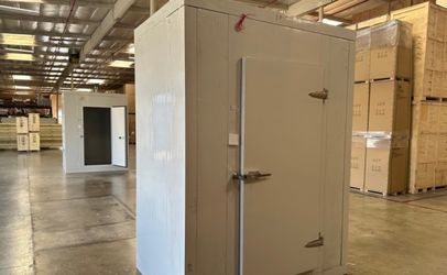 Clearance NSF Walk-In Refrigerator cooler box W4-D6-H8 ft