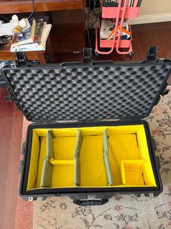 Yellow padded tub and dividers for pelican 1615 case