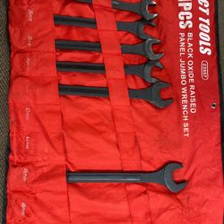 Jumbo Wrench 