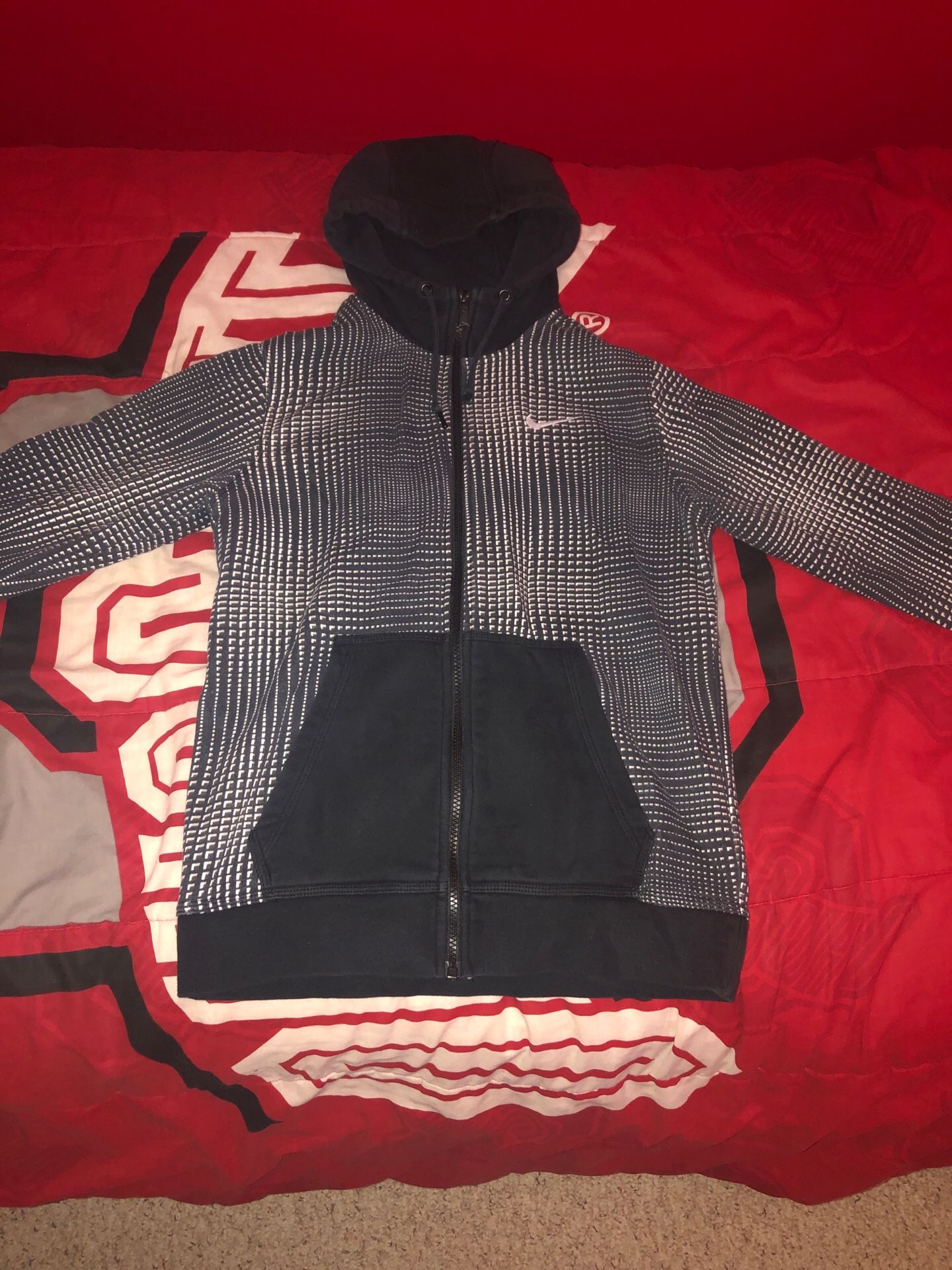 Men’s Nike Sweatshirt