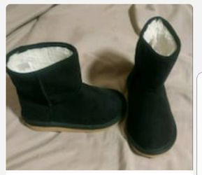 Old Navy boot size 8 toddler