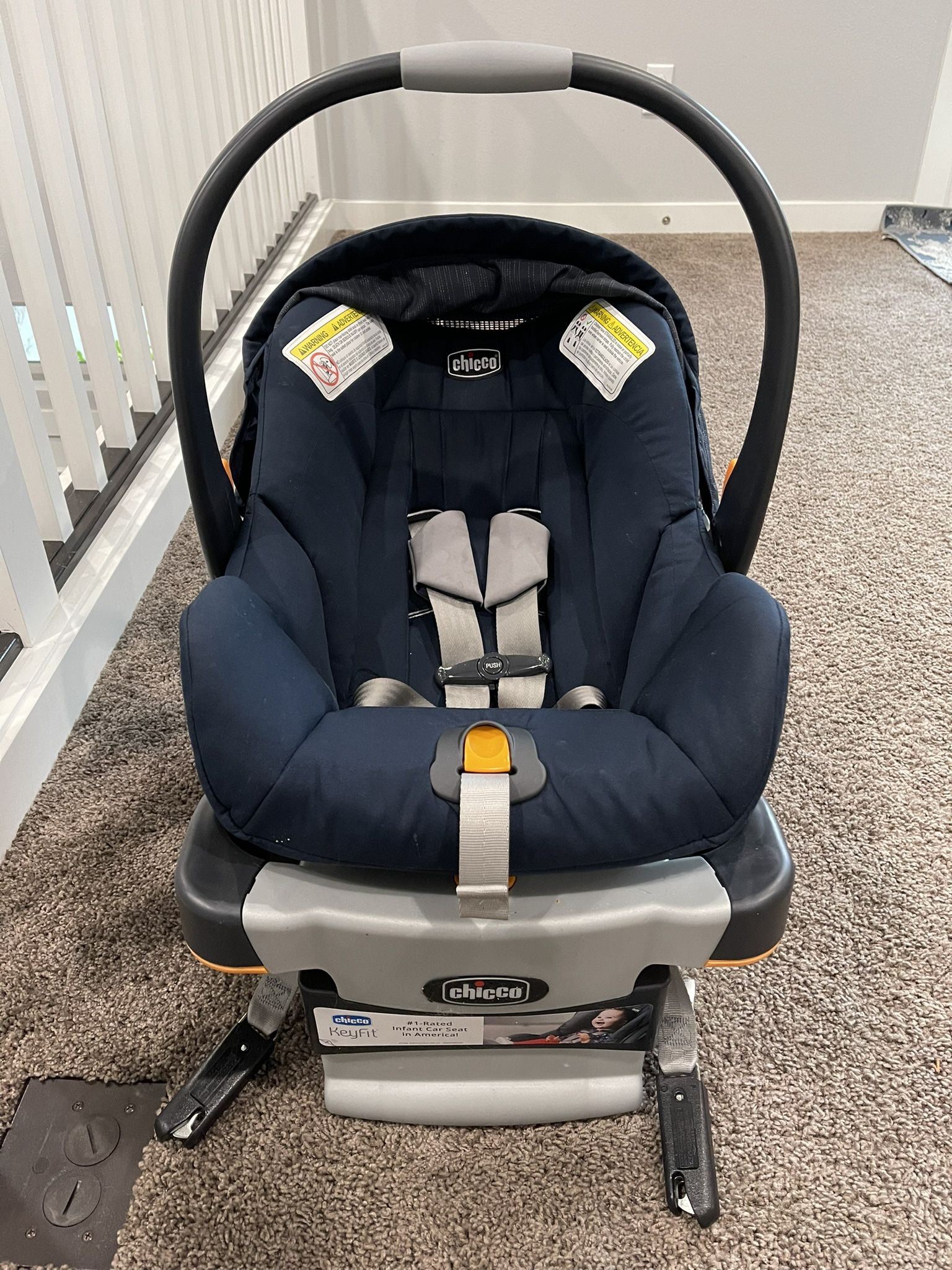 Chicco - Keyfit 30 - Car Seat With Base
