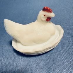 Mini Hen on Nest Vintage Covered Dish