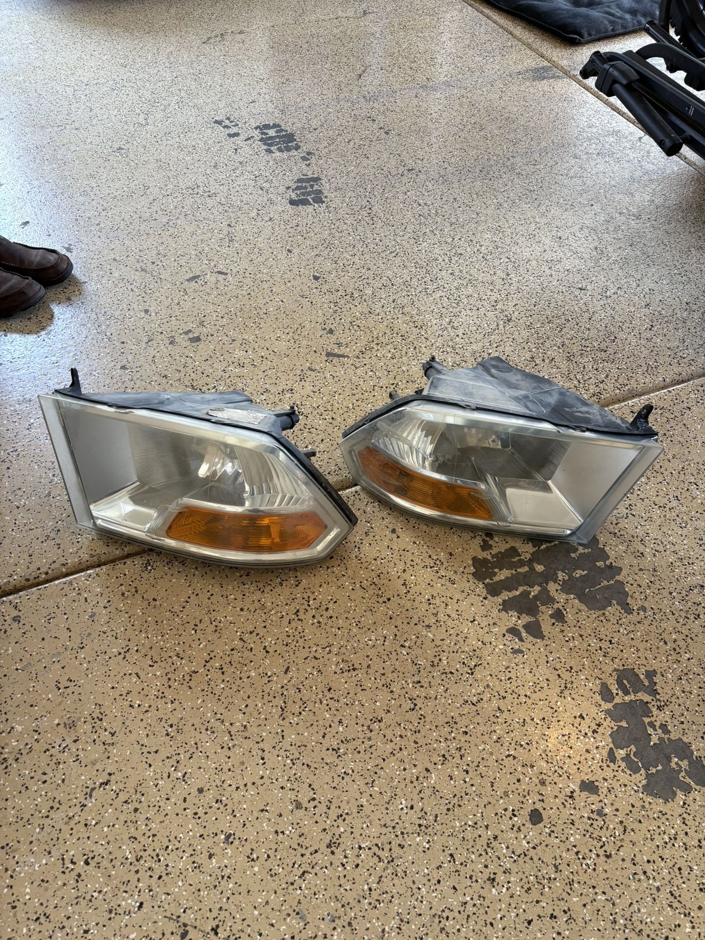 2011 ram 2500 Headlights With LED Bulb