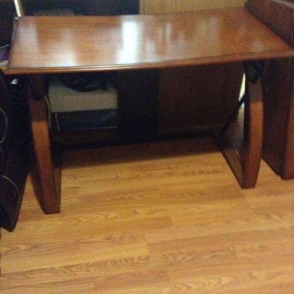 Nice Cherry Wood Computer Desk Pull Out Drawer 44x22x30 For In Fort Myers Beach Fl Offerup