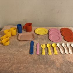 Vintage Fisher Price Pretend Play Dishes Mixed Lot Of 24 Pieces