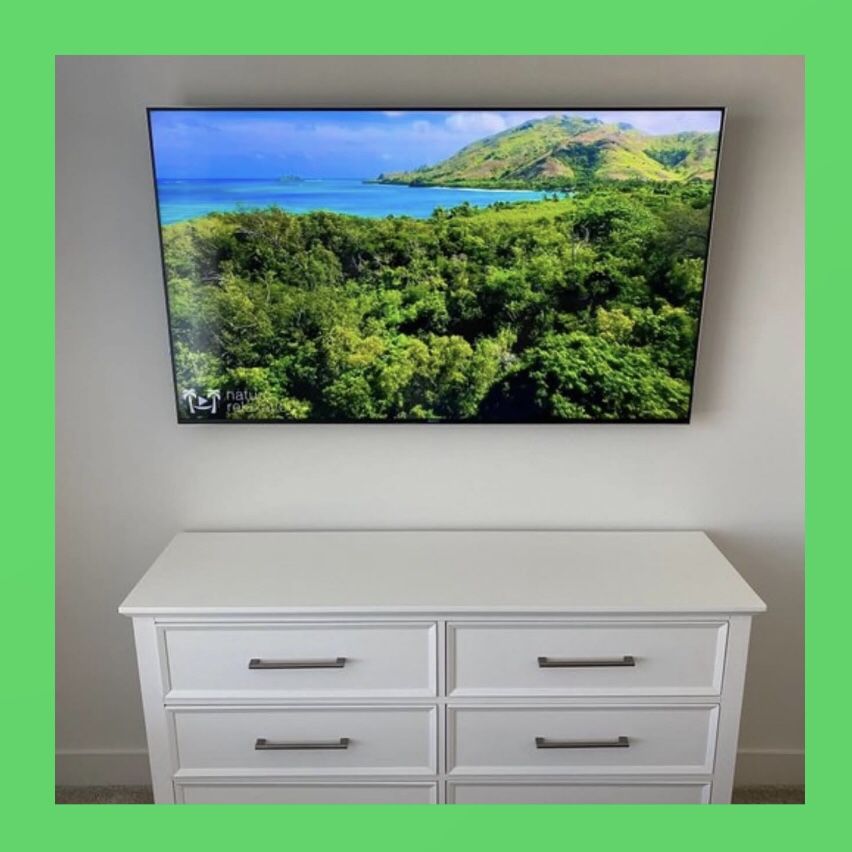 TV MOUNT