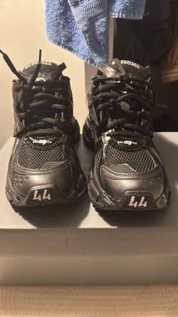 Balenciaga Runner