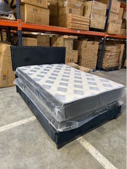 Full size bed + mattress free delivery