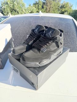 Air Jordan 4 Retro Black Cat Sneakers