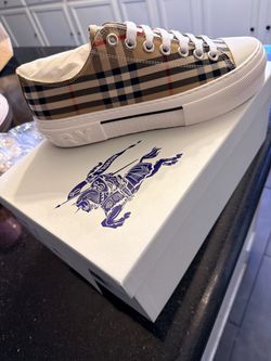 Burberry shoes