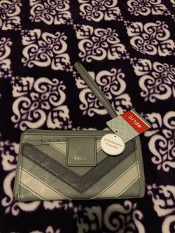 Relic Wristlet Gray Wallet