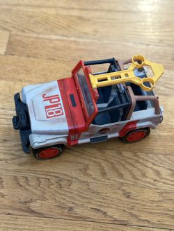 2 trucks one big one small