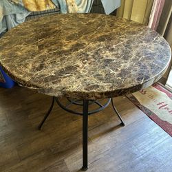 Circular kitchen table