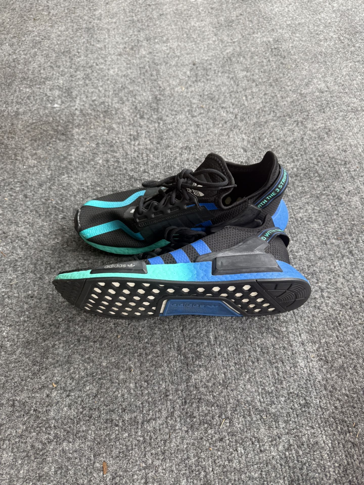Adidas R1 NMD V2