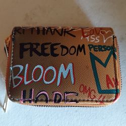 Small Freedom Wallet