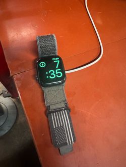Apple Watch Series 8