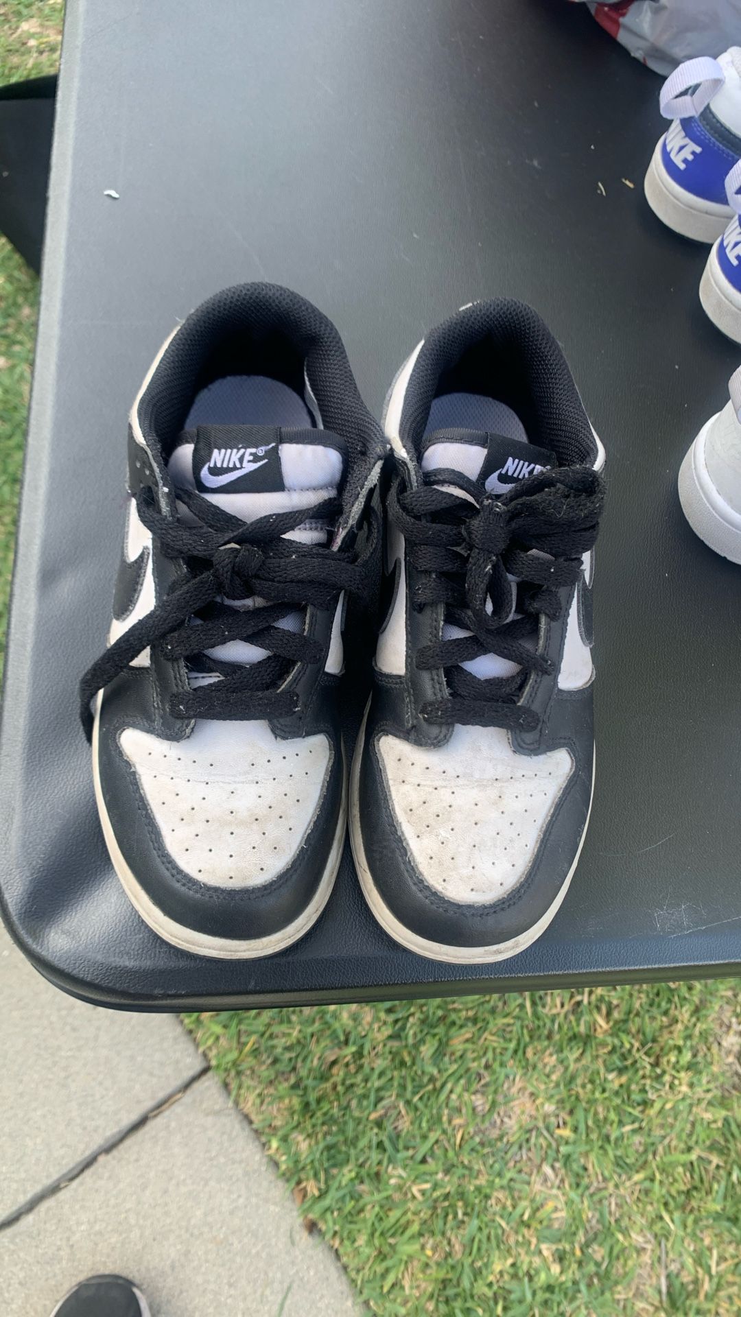 3 size kids tennis shoes 