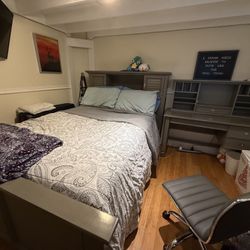 Full Sized Bedroom Set
