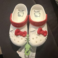 Hello kitty Girls Crocs Size 12 New