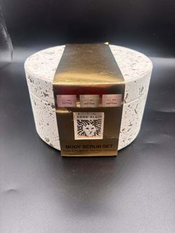 Anne Klein Body Scrub Set