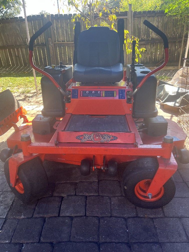 BAD BOY LAWNMOWER