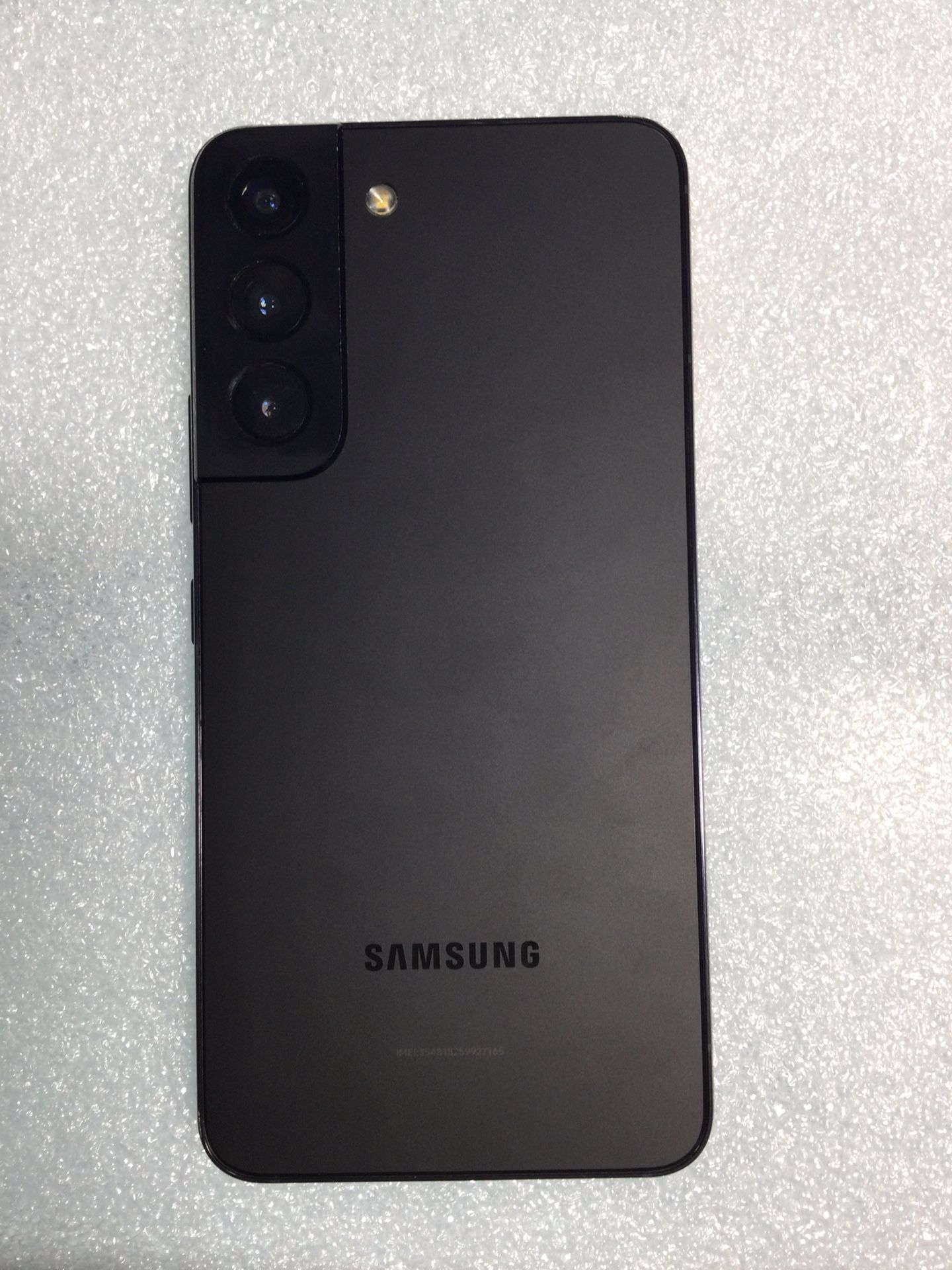 Unlocked Samsung Galaxy S22 / Desbloqueado