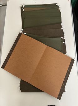 40 Green hanging file folders, Letter size