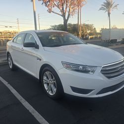 2016 ford taurus 