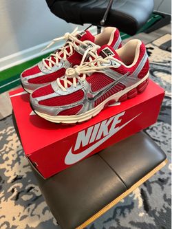 Nike Vomero 5 size 13