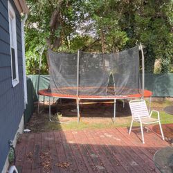 Trampoline Only Used About A Dozen Times Attachable Basketball Hoop Never Used/not Opened Comes Included 