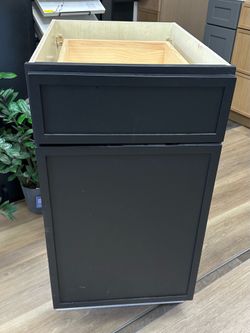 Kitchen/Bathroom Cabinets