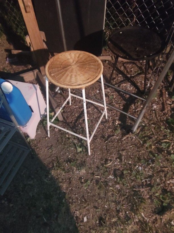 Wrought Iron Bar Stool Needs To Be Painted Only