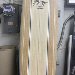 Surfboard 