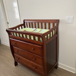 Baby Changing Table With Covered Waterproof Mat 