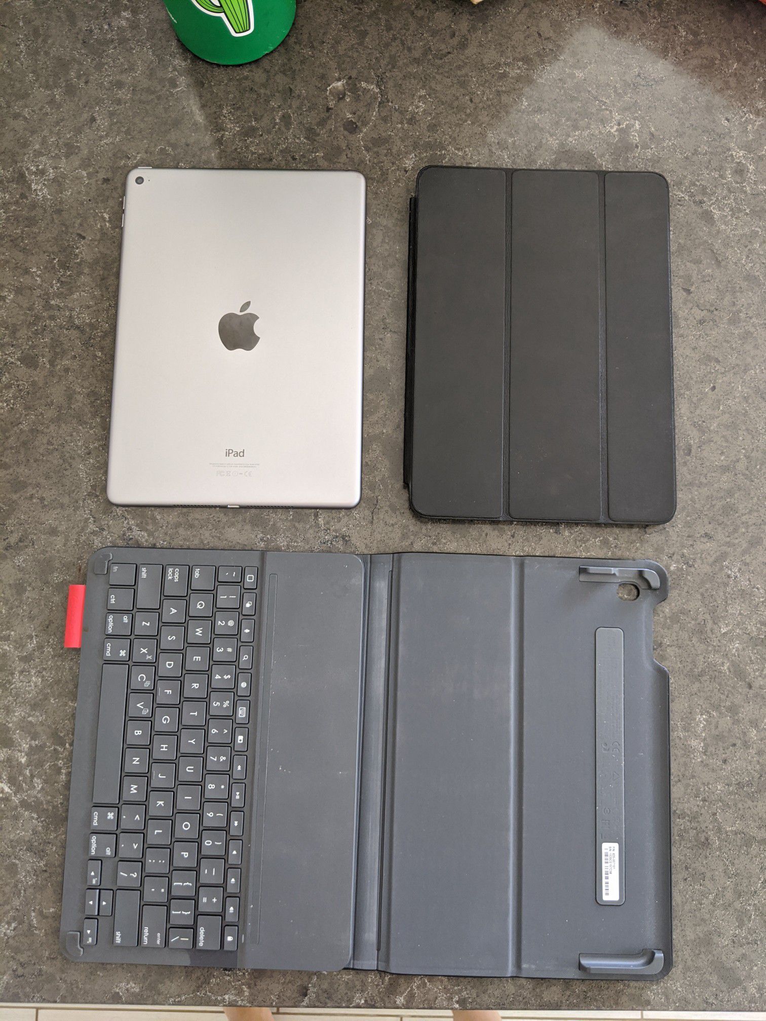 iPad Air 2 - excellent with two cases