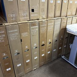 [BLACK FRIDAY] 75” Samsung 4K Smart TV