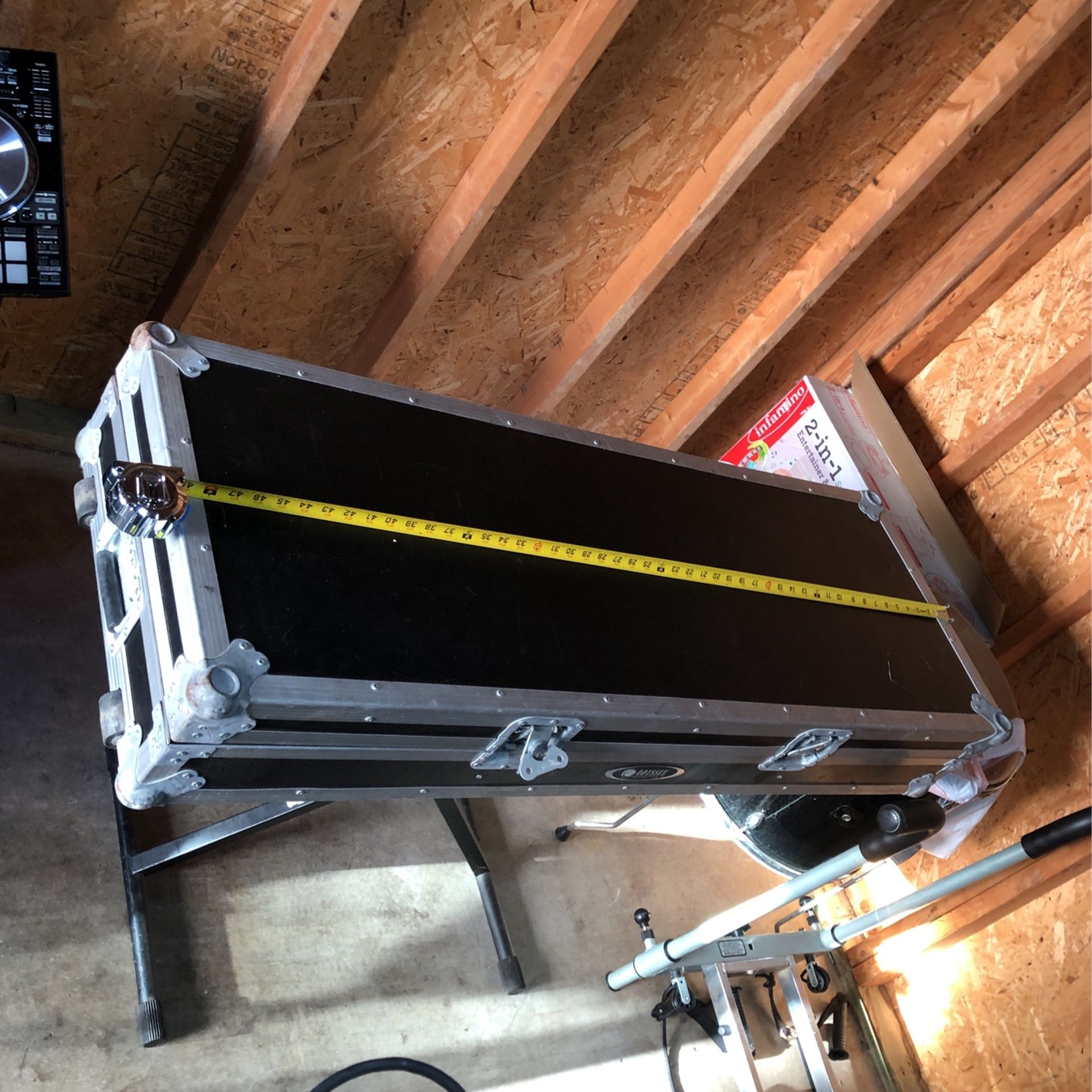 Odyssey U.S.A Hard Coffin Case And 2 DN-S3000 CDJs