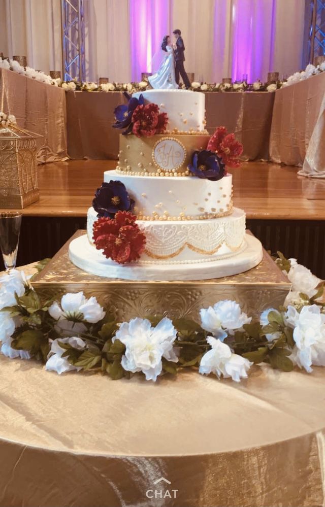 Gorgeous Wedding Cake Stand