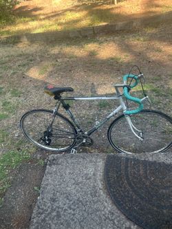 10 speed road bike $125