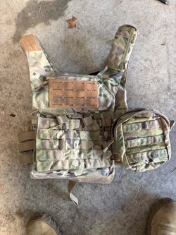 Light weight vest
