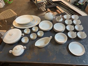 Vintage Seyei Fine China Collection