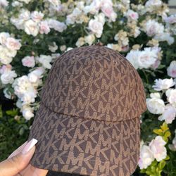 MICHAEL KORS MK HAT - NEW WITH TAGS